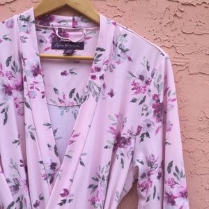 Gloria Vanderbilt Pink Floral Robe Size Medium